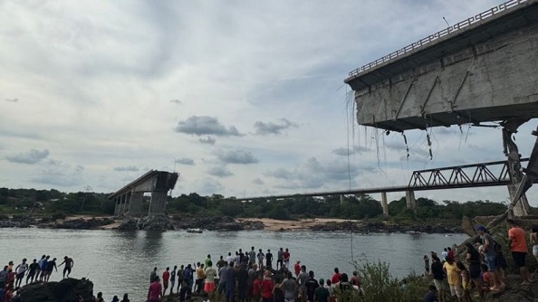 Na quinta-feira (26), os mergulhadores localizaram mais dois corpos, elevando para 8 o total de vítimas fatais do desabamento da ponte Juscelino Kubitschek, que conecta o Maranhão ao Tocantins. Nove pessoas ainda estão desaparecidas. 