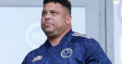 Ronaldo mantém contrato com Cruzeiro até 2035